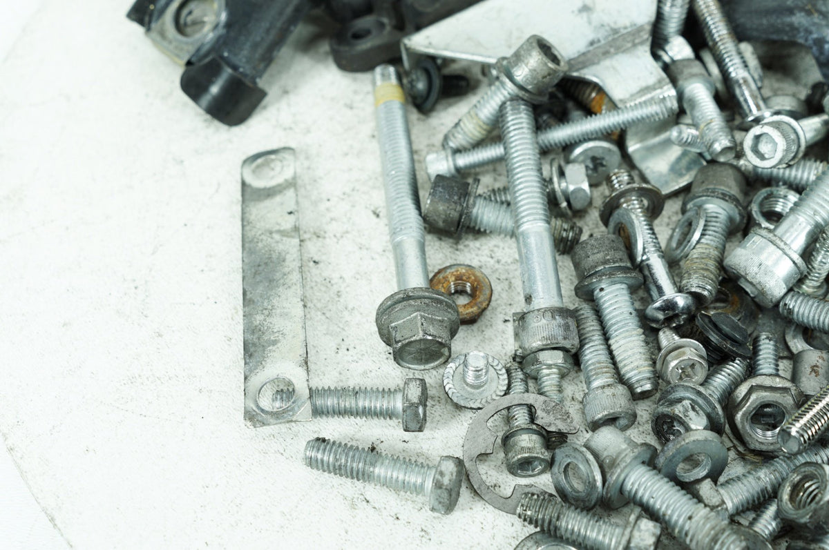 2013 Harley-Davidson Touring FLHX - Hardware Bolts Nuts & Brackets
