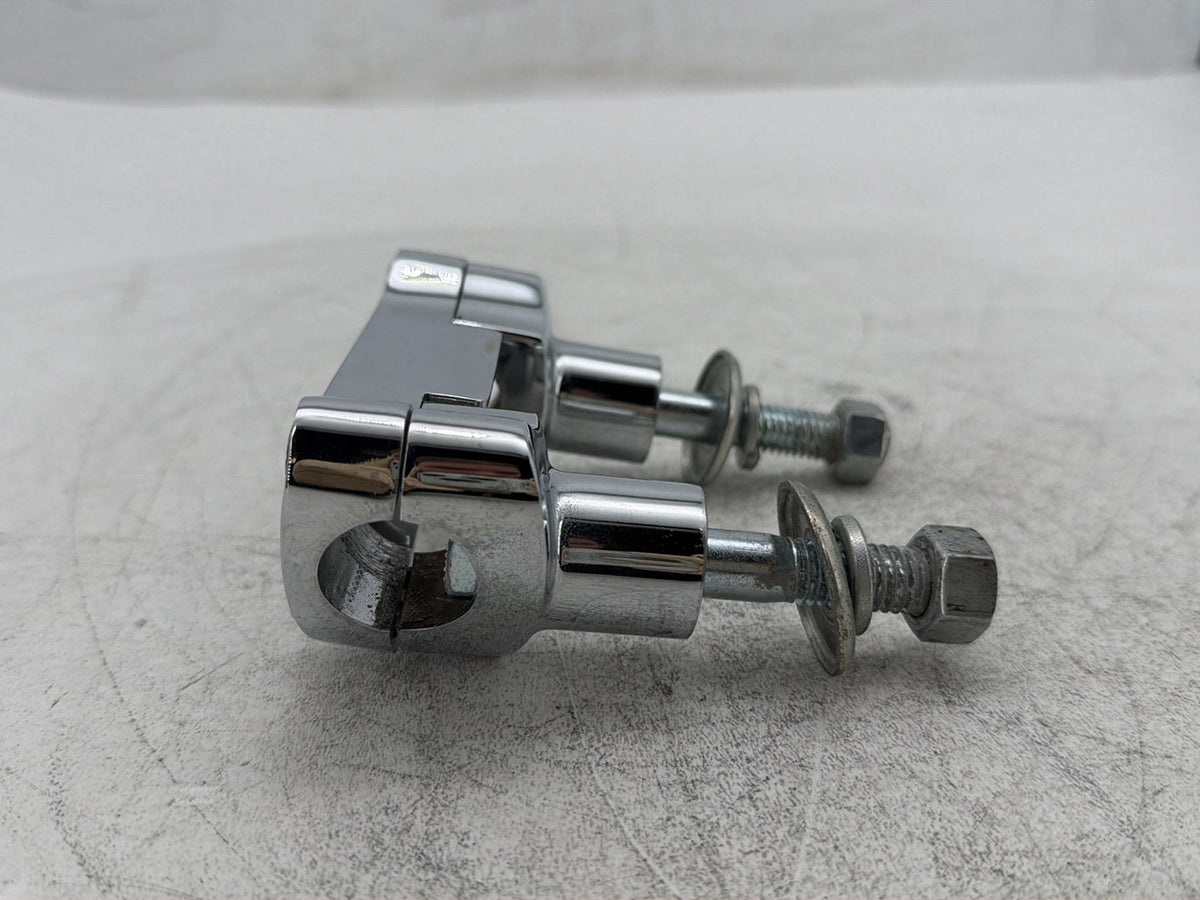 2014 Harley Dyna Switchback FLD OEM Front Handlebar Riser Top Clamp Chrome