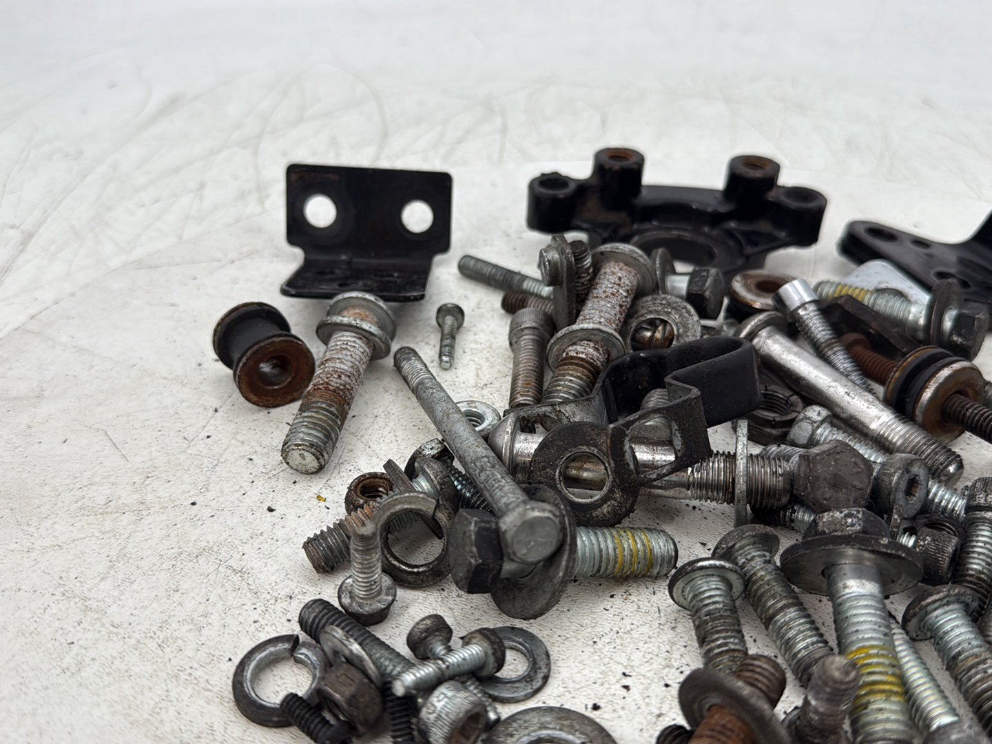 07 Harley Electra Glide Touring Ultra FLHTCUI OEM Hardware Bolts Nuts &amp; Brackets