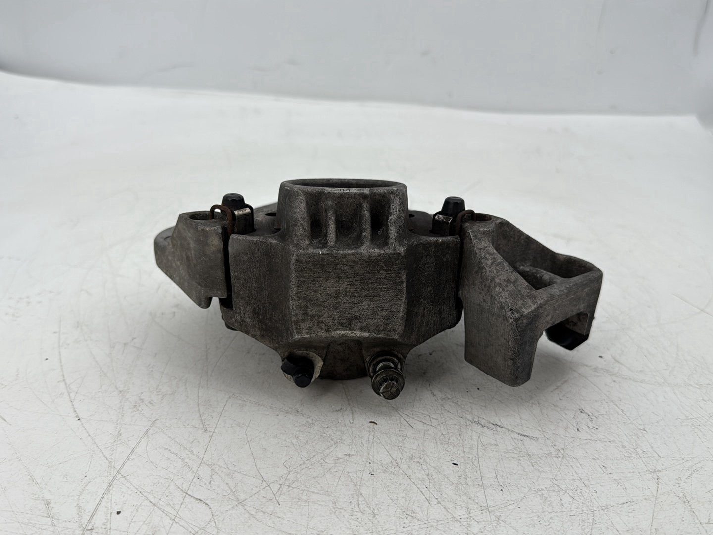 1995 Harley Touring FLHTCI Electra Glide Classic OEM Rear Back Brake Caliper w/ Bracket