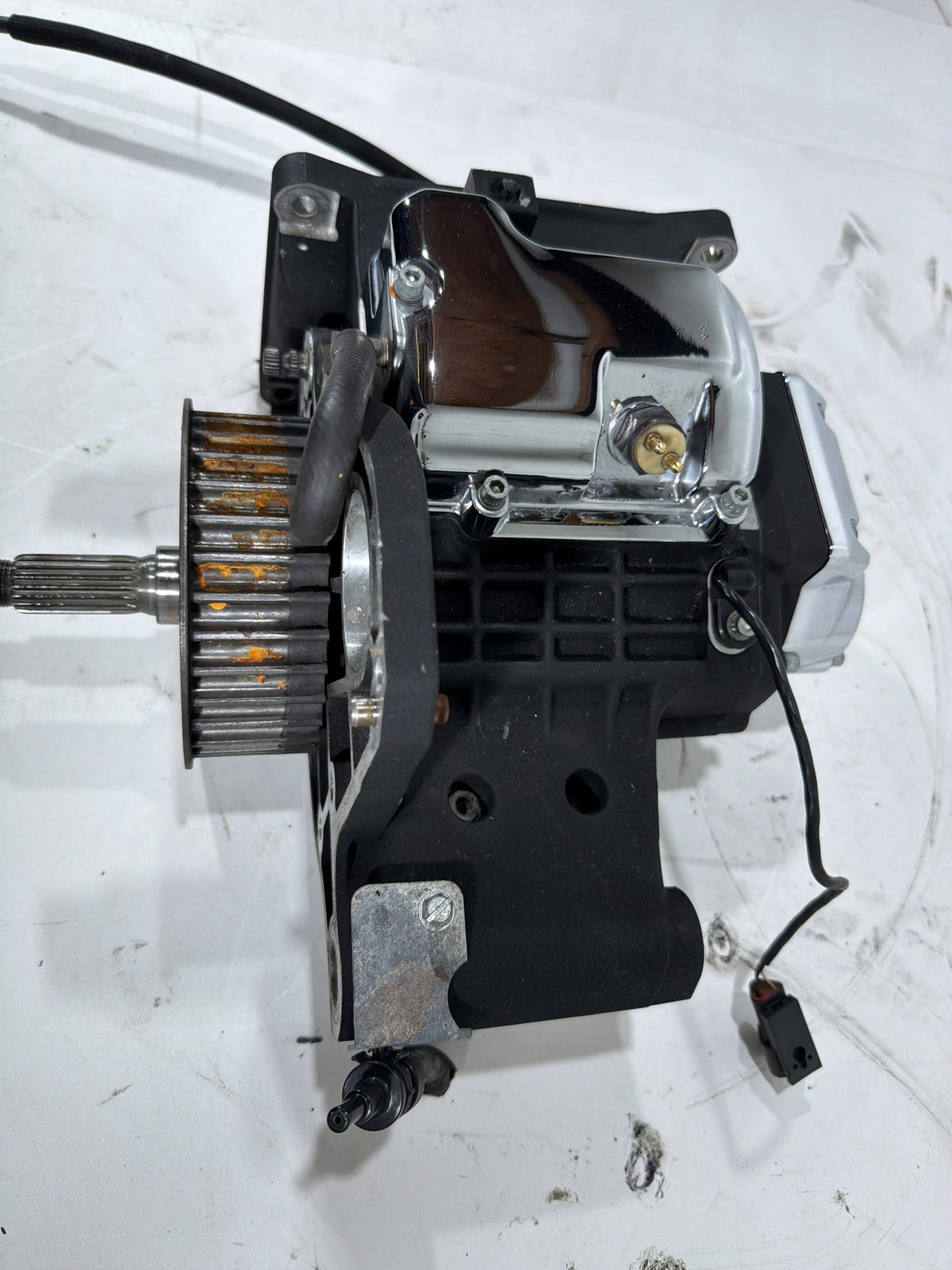 2001 Harley Softail Deuce FXSTD OEM 5 Speed Transmission Gearbox 33052-03 24K