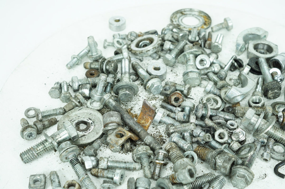 2005 Harley-Davidson Touring FLHTCI - Hardware Bolts Nuts & Brackets