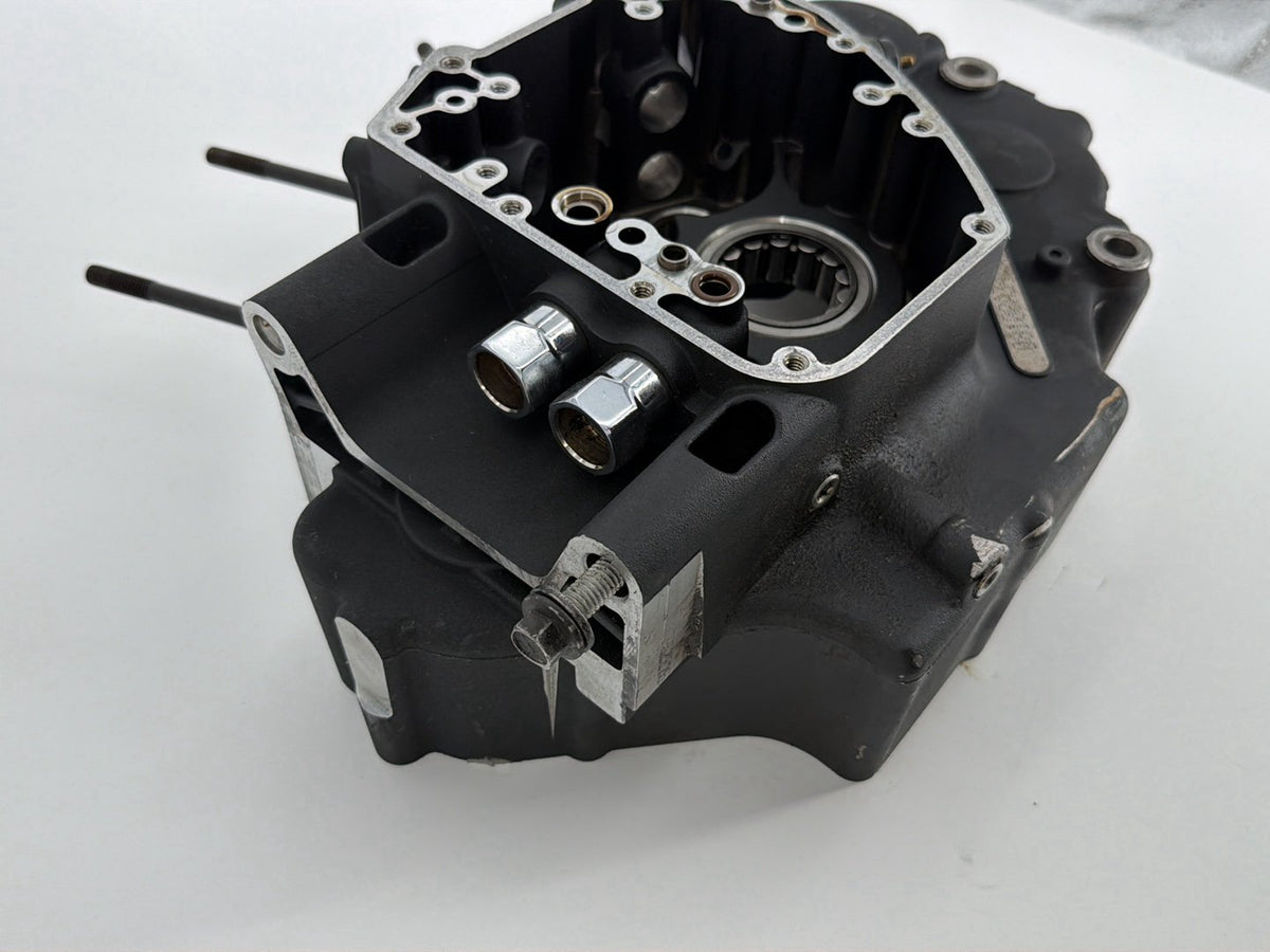 2008 Harley Softail Heritage Classic OEM Crankcase Shaft Engine Motor Cover