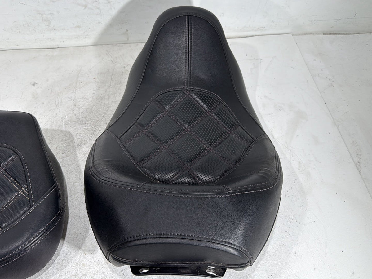 2011 Harley Road Glide Touring FLTRX Passenger Rider Driver Seat Saddle Pillion