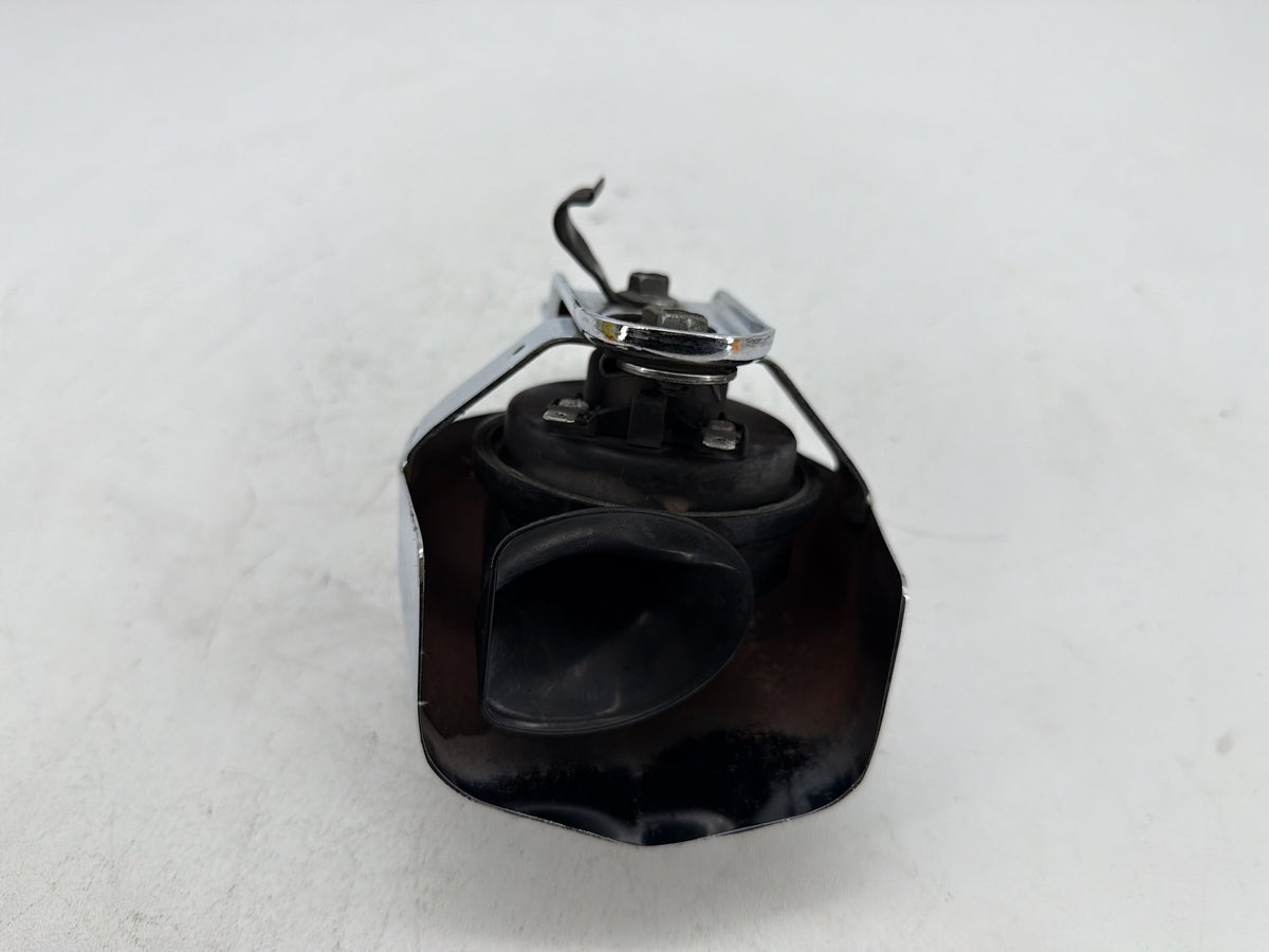 2001 Harley Electra Glide Touring Classic OEM Horn Signal Klaxon Chrome Cover