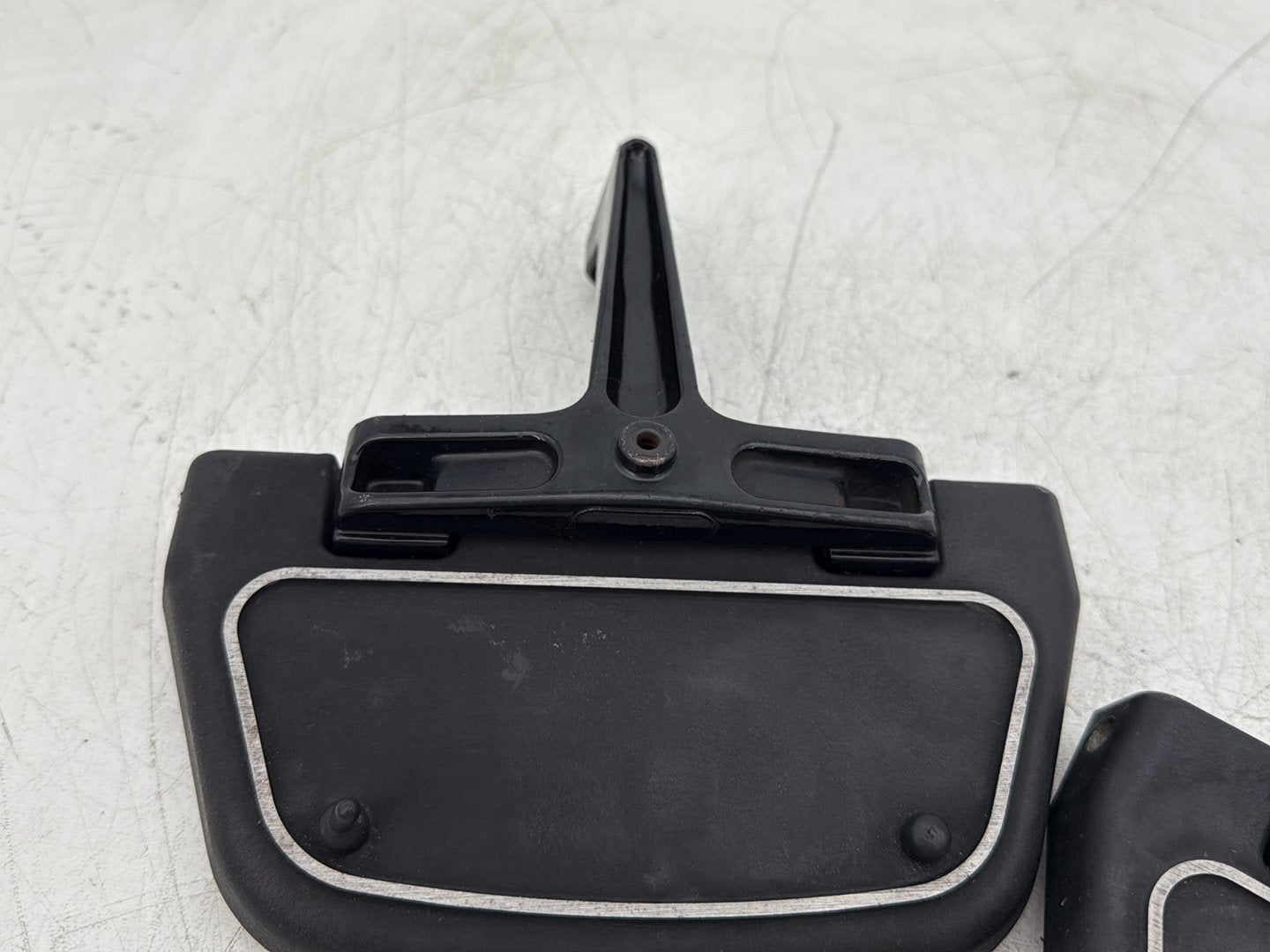 2006 Harley Electra Glide Touring Classic FLHTCI OEM Left & Right Passenger Floorboard Foot Rest