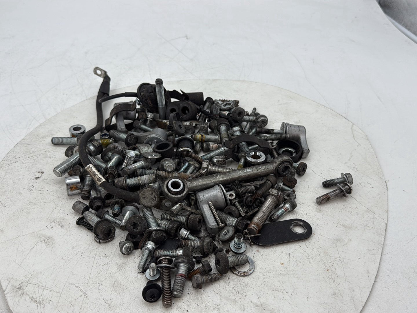 2018 Harley Electra Glide Touring Ultra FLHTCU OEM Hardware Bolts Nuts & Brackets