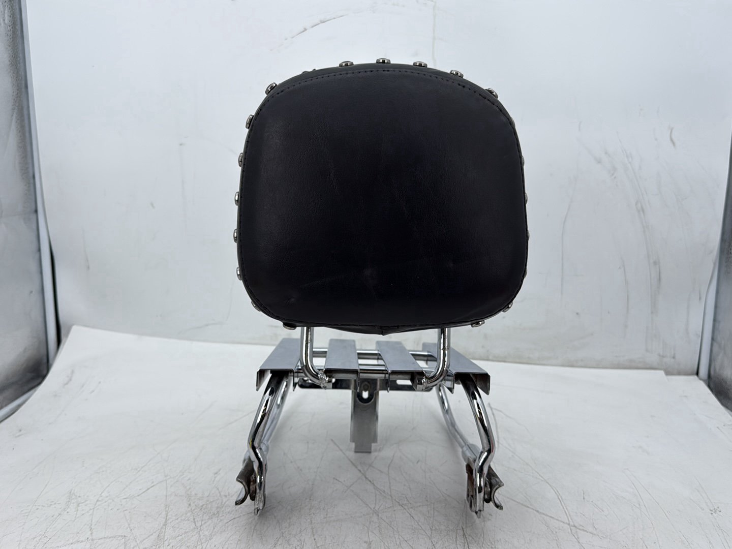 1995 Harley Road King Touring OEM Rear Sissy Bar w/ Backrest Cushion Pad TORN