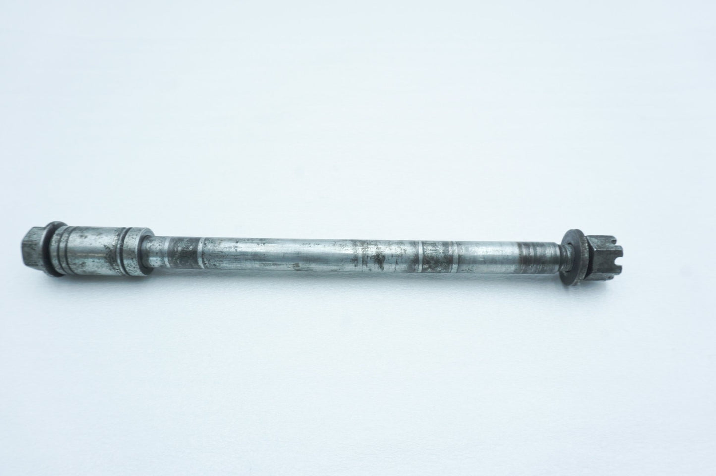 1999 - 2006 Harley-Davidson Touring Electra Ultra Rear Wheel Axle Bolt Shaft 41110-89