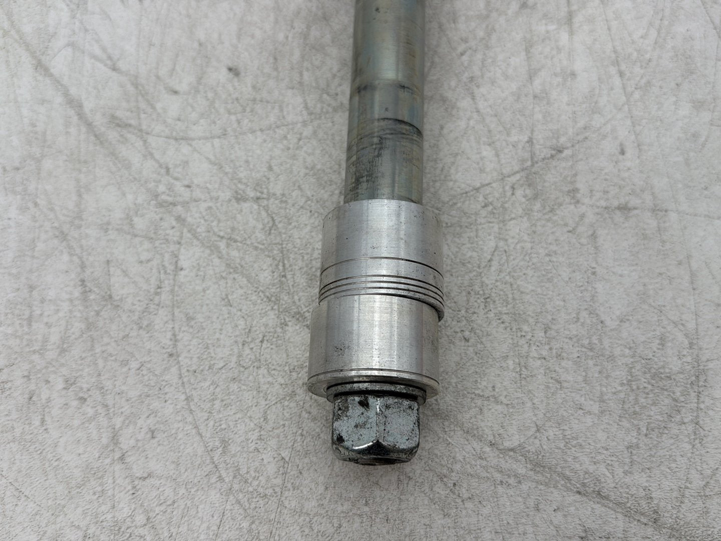 2010 Harley Dyna Fat Bob FXDF OEM Front Wheel Axle Bolt Shaft
