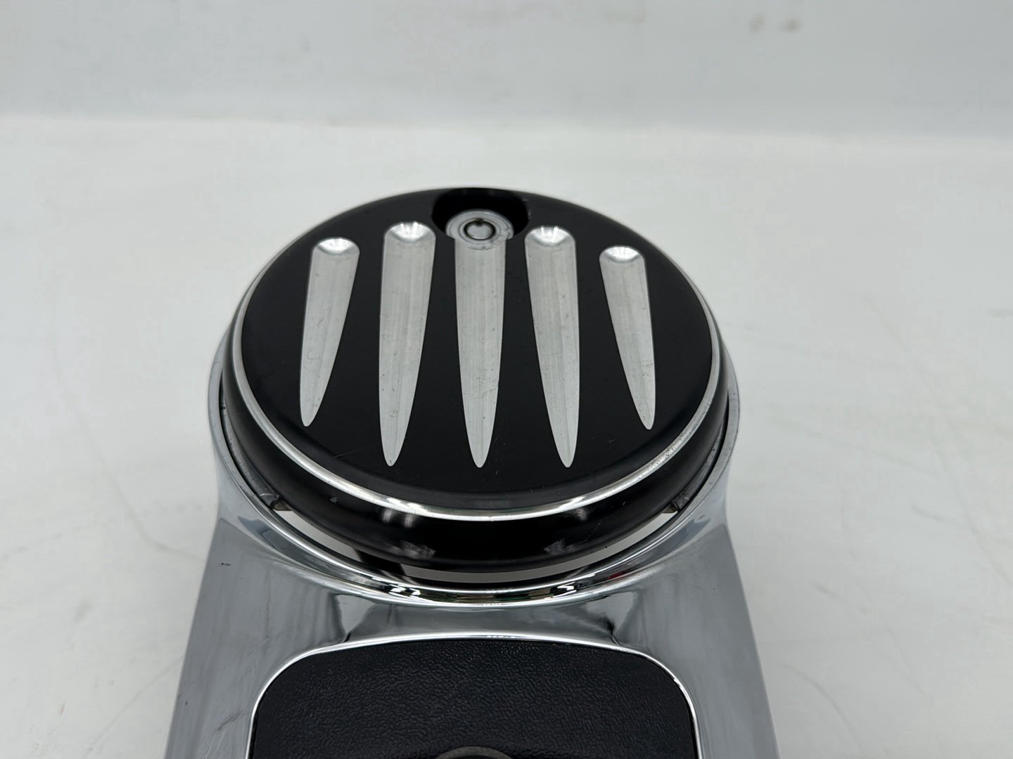 2007 - 2016 Harley-Davidson Touring Electra Glide Ultra Fuel Gas Tank Dash Console NOKey Arlen Ness Cover Slotted