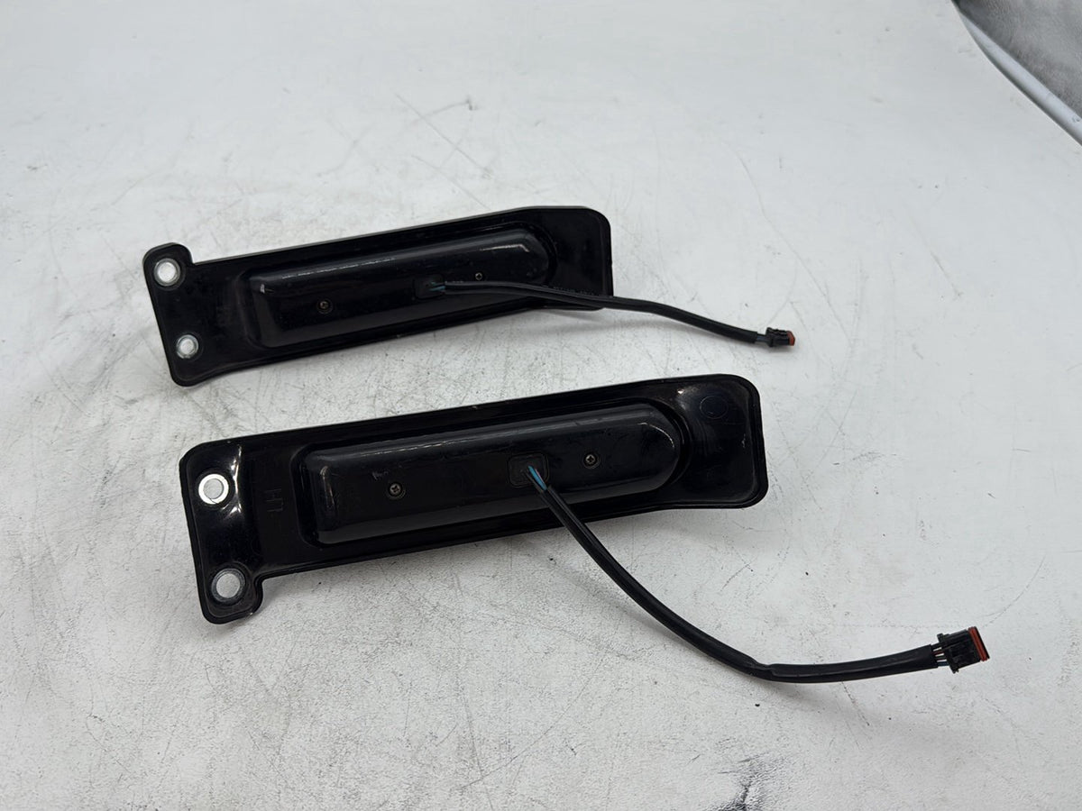 2018 Harley Electra Glide Touring Ultra Front Left Right Turn Signal Indicators