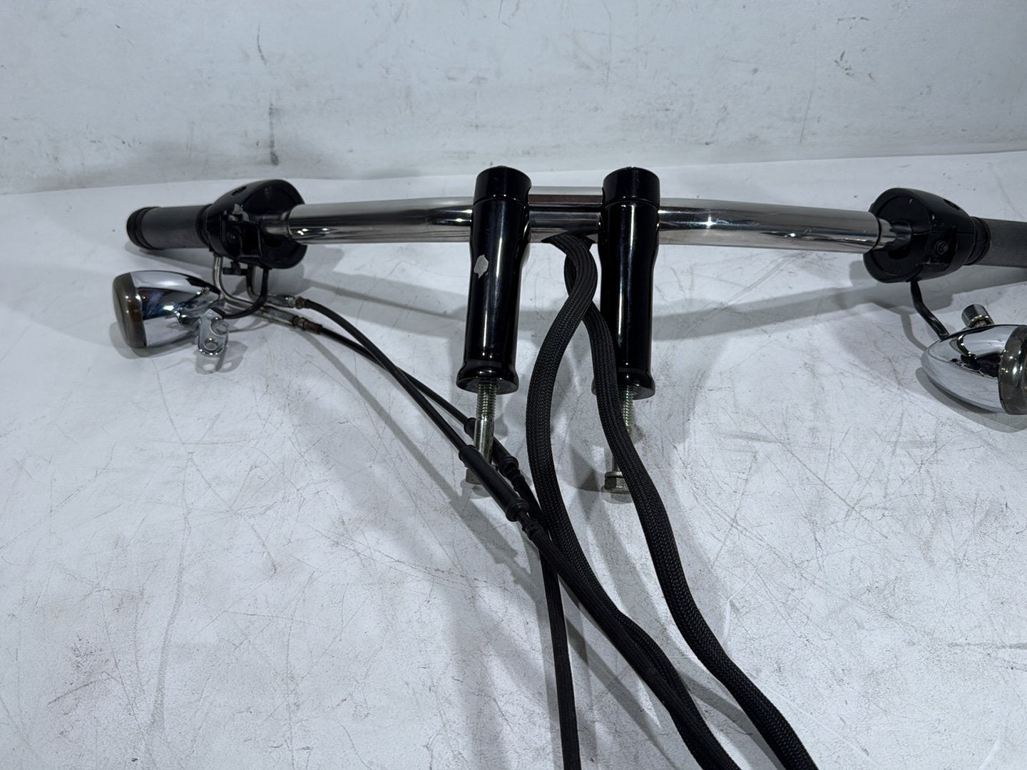 2008 Harley Dyna Fat Bob FXDF OEM Handlebars Left Right Switches Controls
