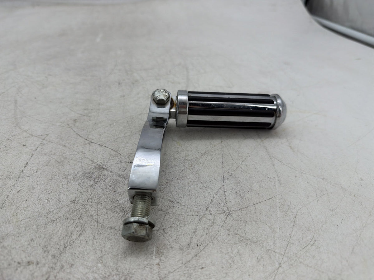 2002 Harley Dyna Wide Glide FXDWG OEM Rear Passenger 1 Foot Peg Step Rest