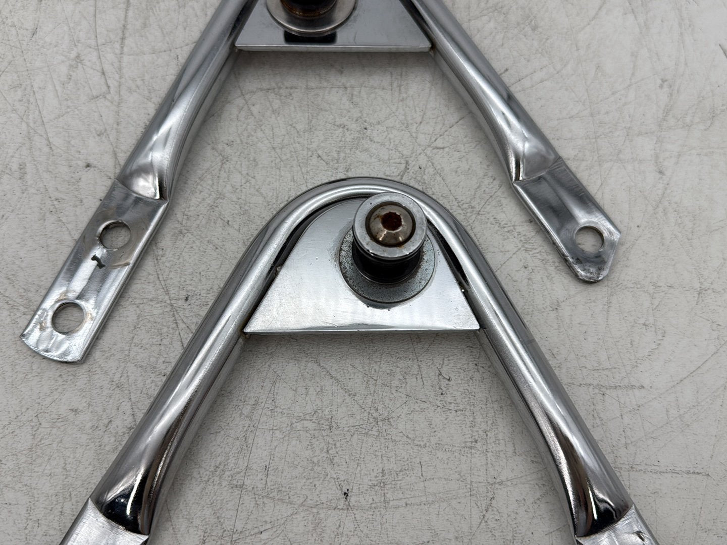 2006 Harley Electra Glide Touring Classic FLHTCI OEM Detachable Tour Pak Luggage Box Bracket
