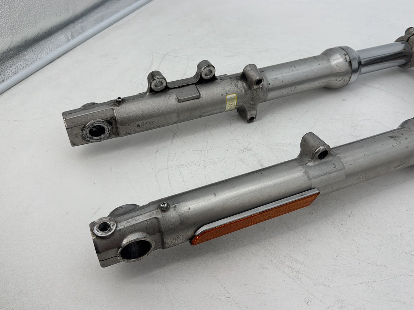 2009 Harley Sportster 1200 Low OEM Front Triple Tree Set LH RH Fork Legs Sliders