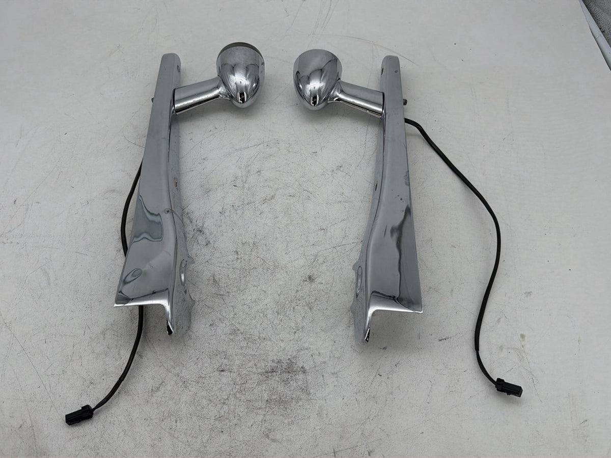 2006 Harley Sportster 1200 Custom XL1200C OEM Rear Left Right Fender Struts Bracket & Turn Signal