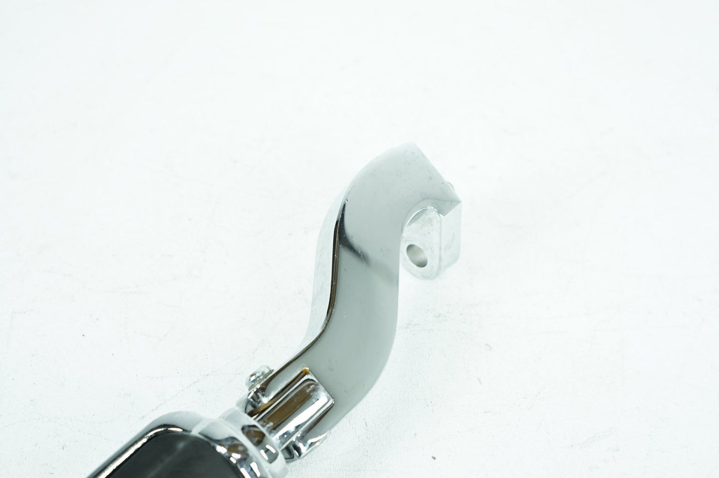 2008 - 2016 Harley-Davidson Touring CVO Road Glide Rear Passenger 1 Foot Peg Step Rest 49036-04A