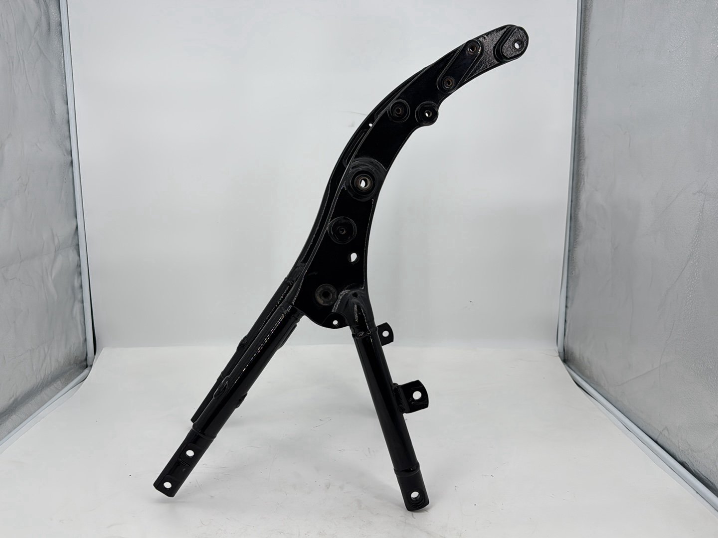 2007 - 2012 Harley-Davidson Touring Road Glide Rear Sub Frame Subframe Tail Rail 	48079-09BHP