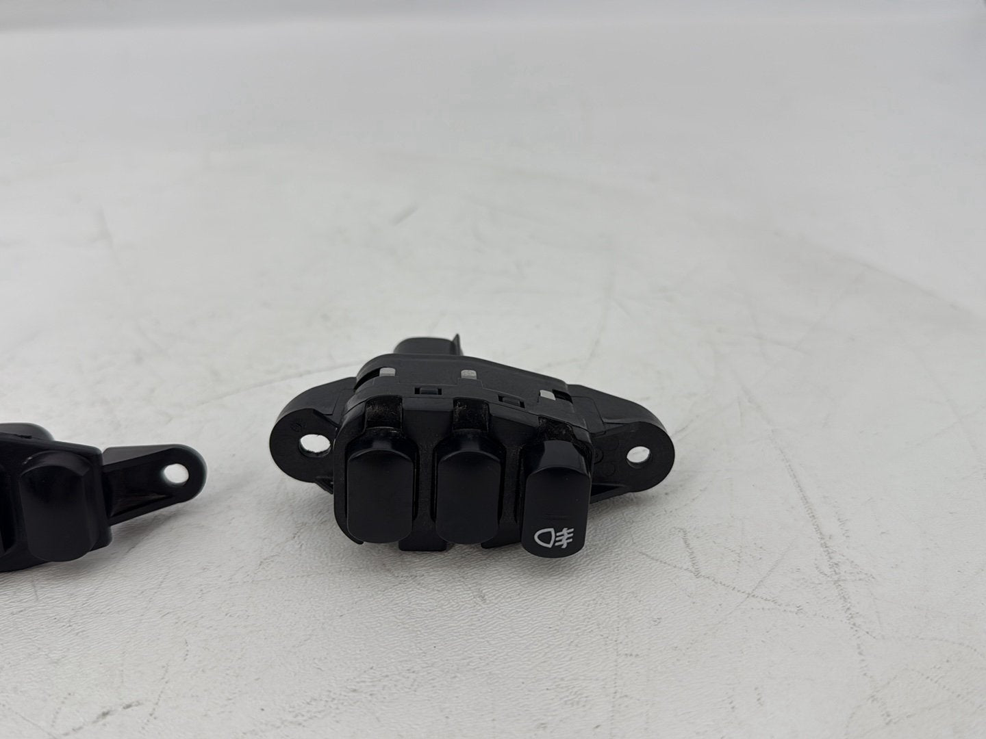 2019 - 2023 Harley-Davidson Touring Street Glide Headlight Washer Switch 69200172