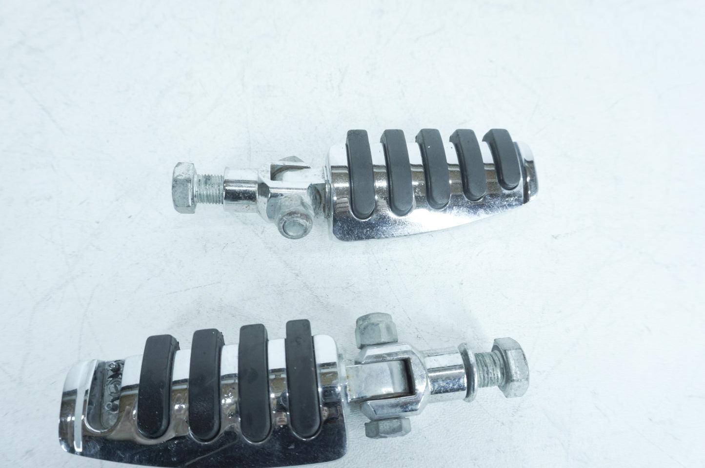 1999 - 2006 Harley-Davidson Touring Road King Classic Front Right Left Highway Foot Pegs