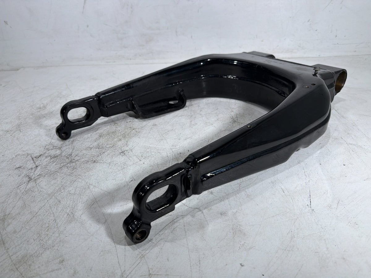 2010 Harley Street Glide Touring FLHX OEM Rear Fork Swingarm Swing Arm