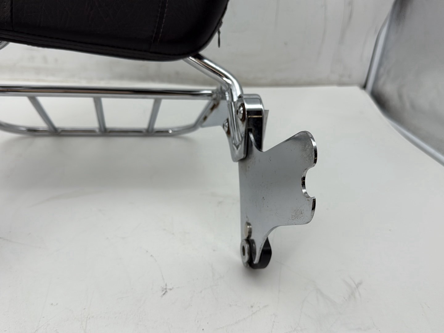 2008 Harley Road King Touring FLHR OEM Rear Sissy Bar w/ Backrest Cushion Pad