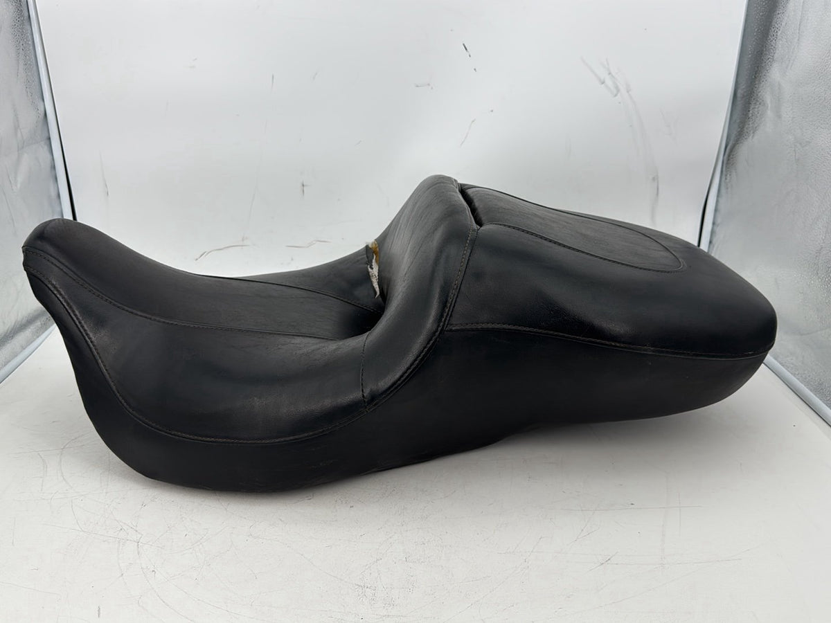 08 Harley Touring Electra Glide OEM Passenger Rider Driver Seat Saddle * TORN *
