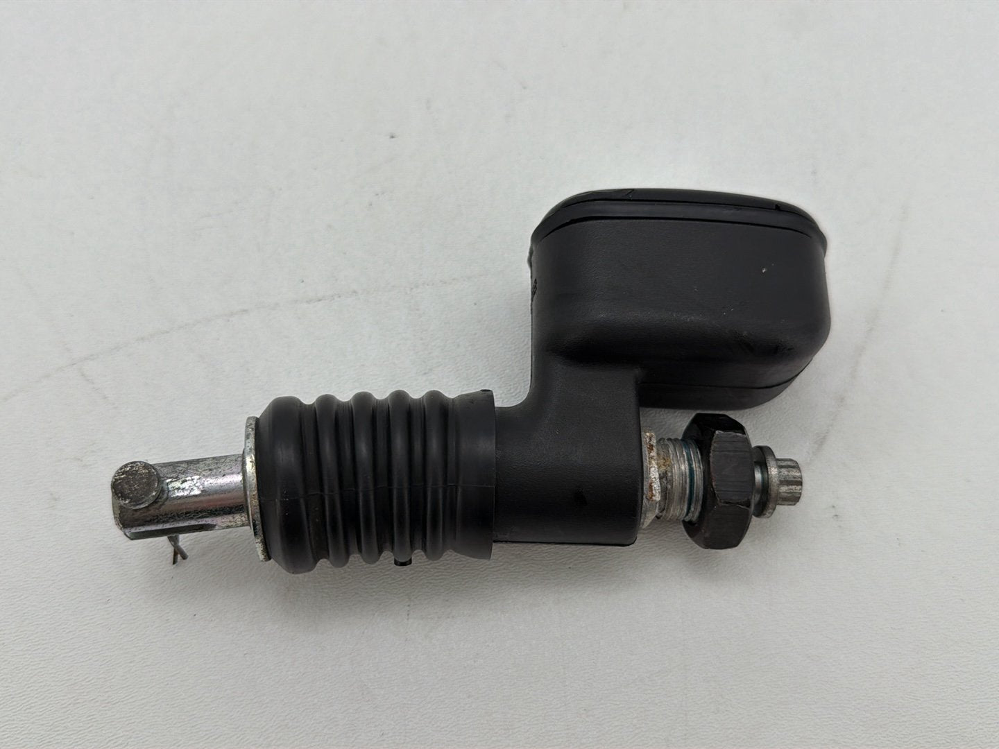 2011 Harley Heritage Softail Classic OEM Rear Brake Master Cylinder Reservoir