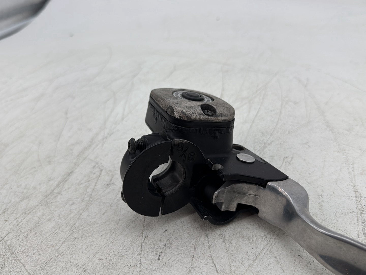 2006 Harley Softail FLST Heritage OEM Front Right Brake Lever Master Cylinder