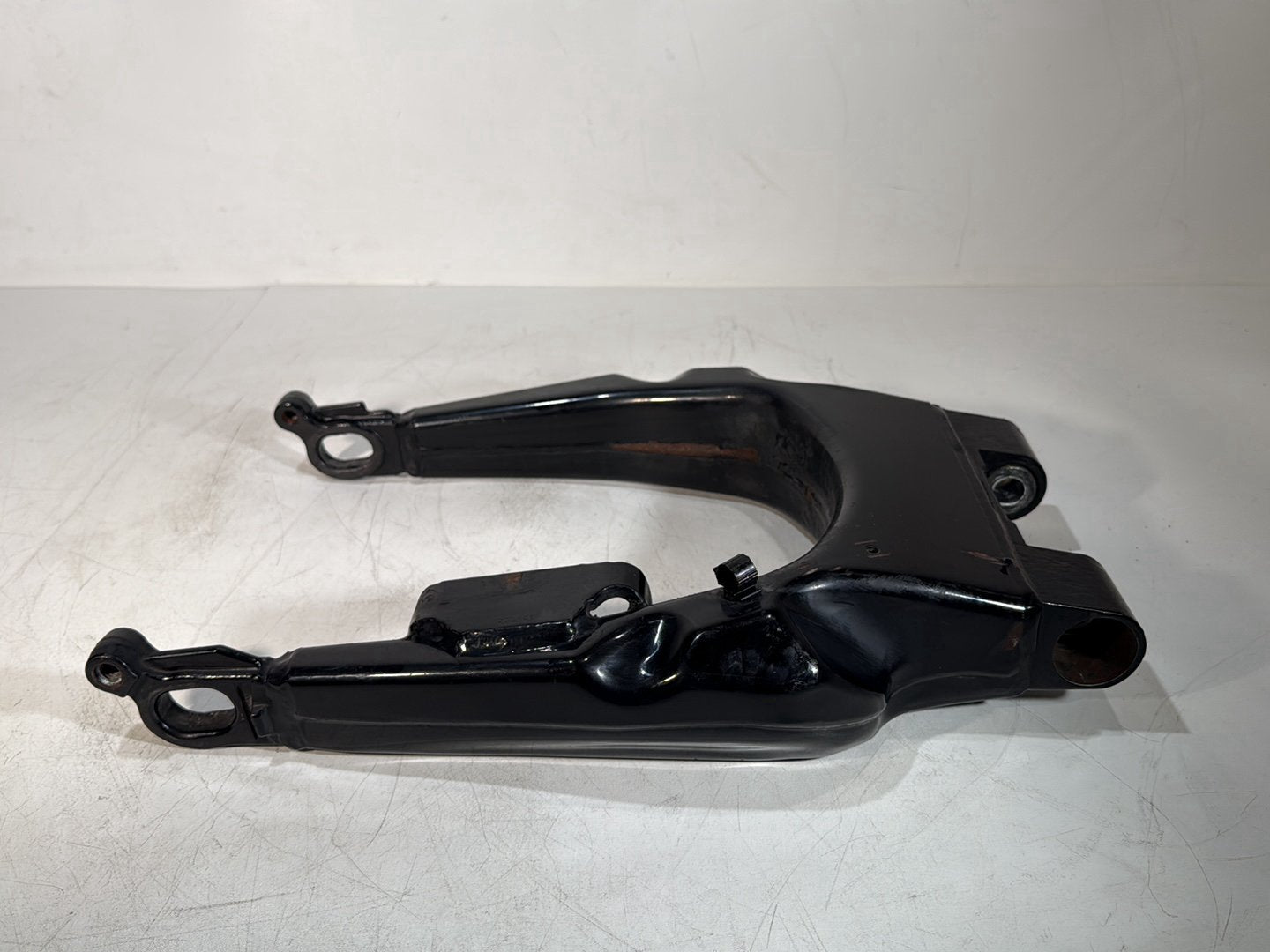 2008 - 2016 Harley-Davidson Touring Electra Glide Ultra Rear Fork Swingarm Swing Arm 47549-09