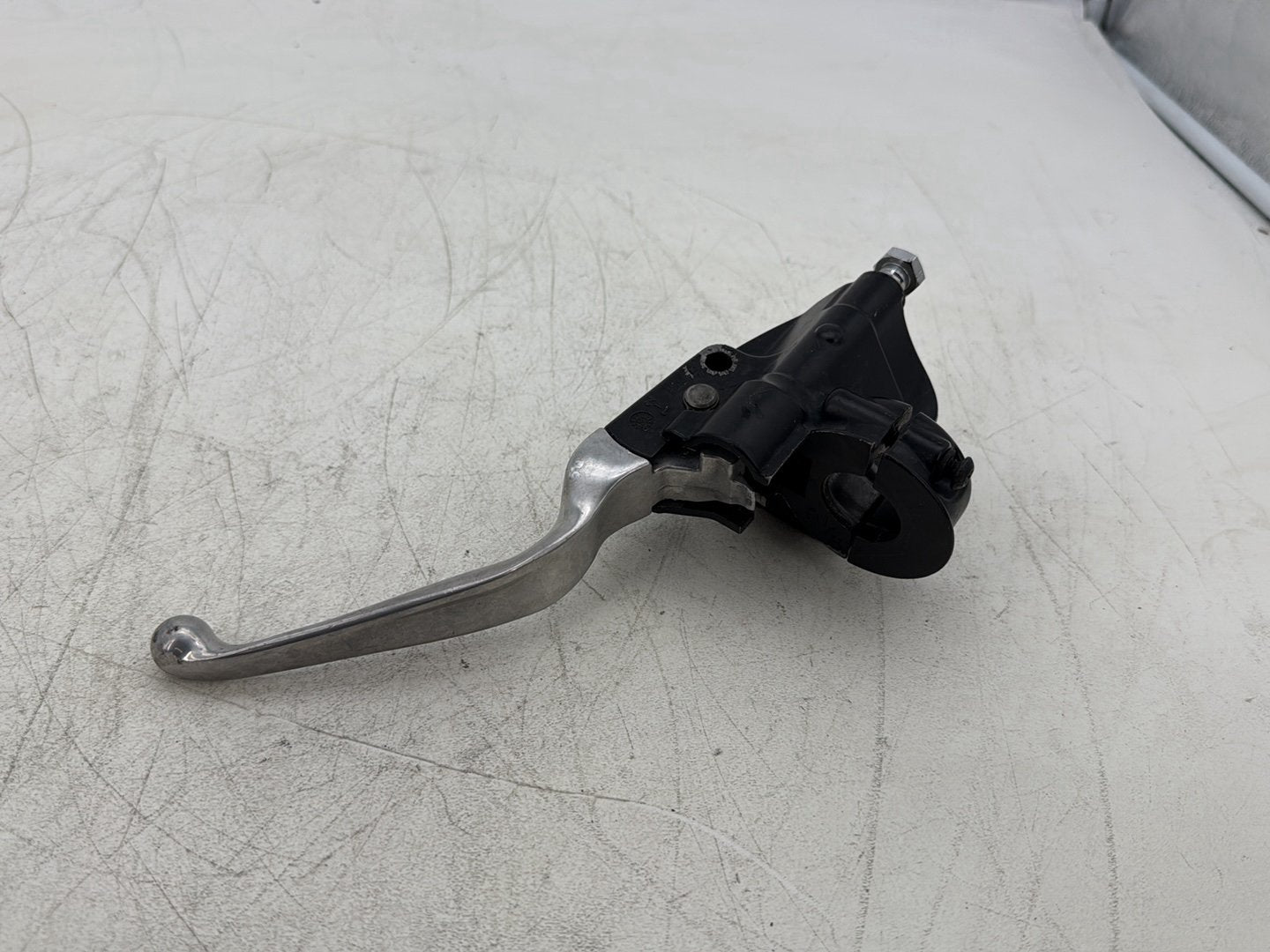 2006 Harley Softail FLST Heritage OEM Front Right Brake Lever Master Cylinder