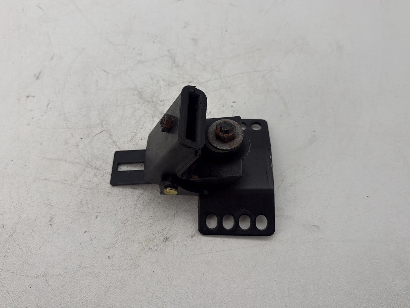 2007 Harley Touring FLHTP Electra Glide Police OEM Front Driver Rider Backrest Bracket Mount