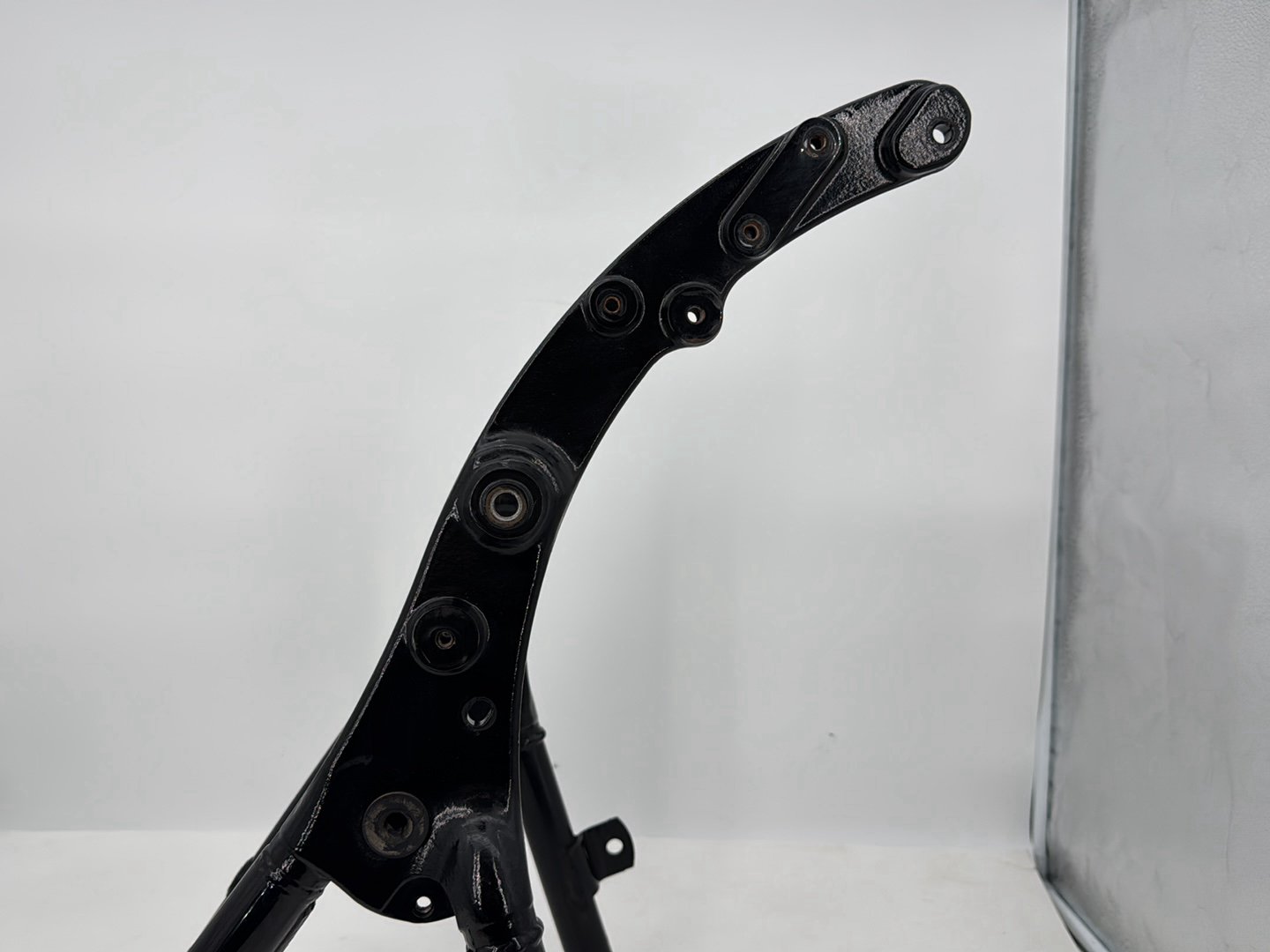 2007 - 2012 Harley-Davidson Touring Road Glide Rear Sub Frame Subframe Tail Rail 	48079-09BHP