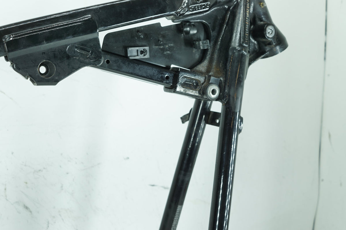 1999 - 2006 Harley-Davidson Softail Fat Boy Body Main Frame Chassis SLVG  	47008-00C
