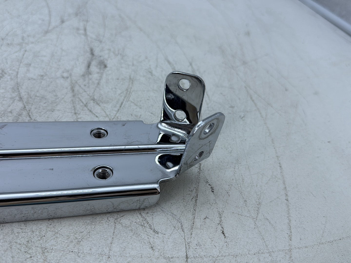 07 Harley Touring Electra Glide OEM Left &amp; Right Saddlebag Mount Brackets