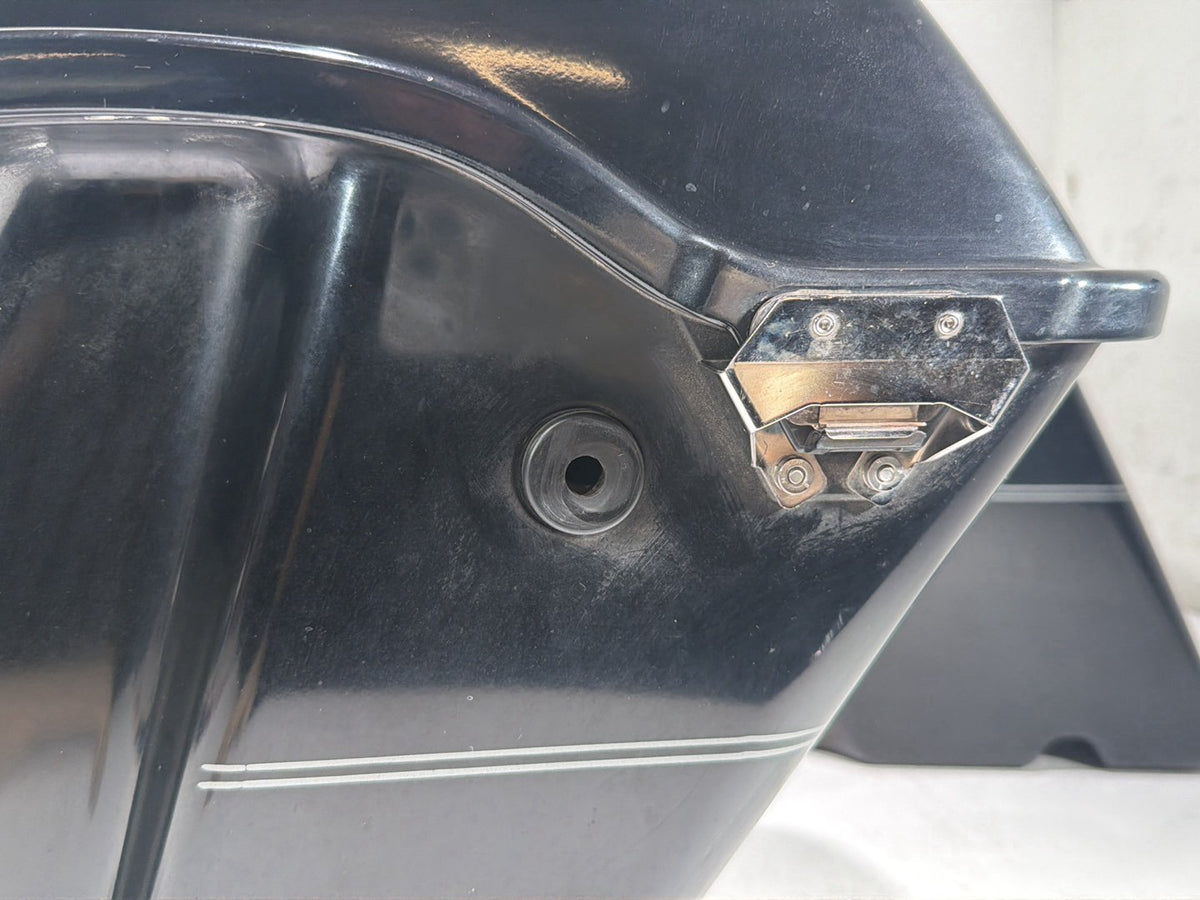 2005 Harley Electra Glide Touring Ultra OEM Left Right Saddlebags Luggage NOKey