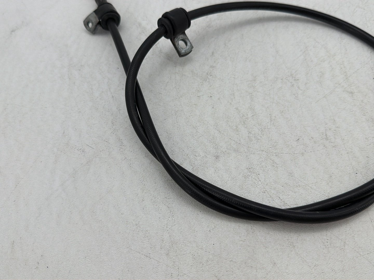 2009 Harley Dyna Street Bob FXDB OEM Front Brake Hose Line Pipe