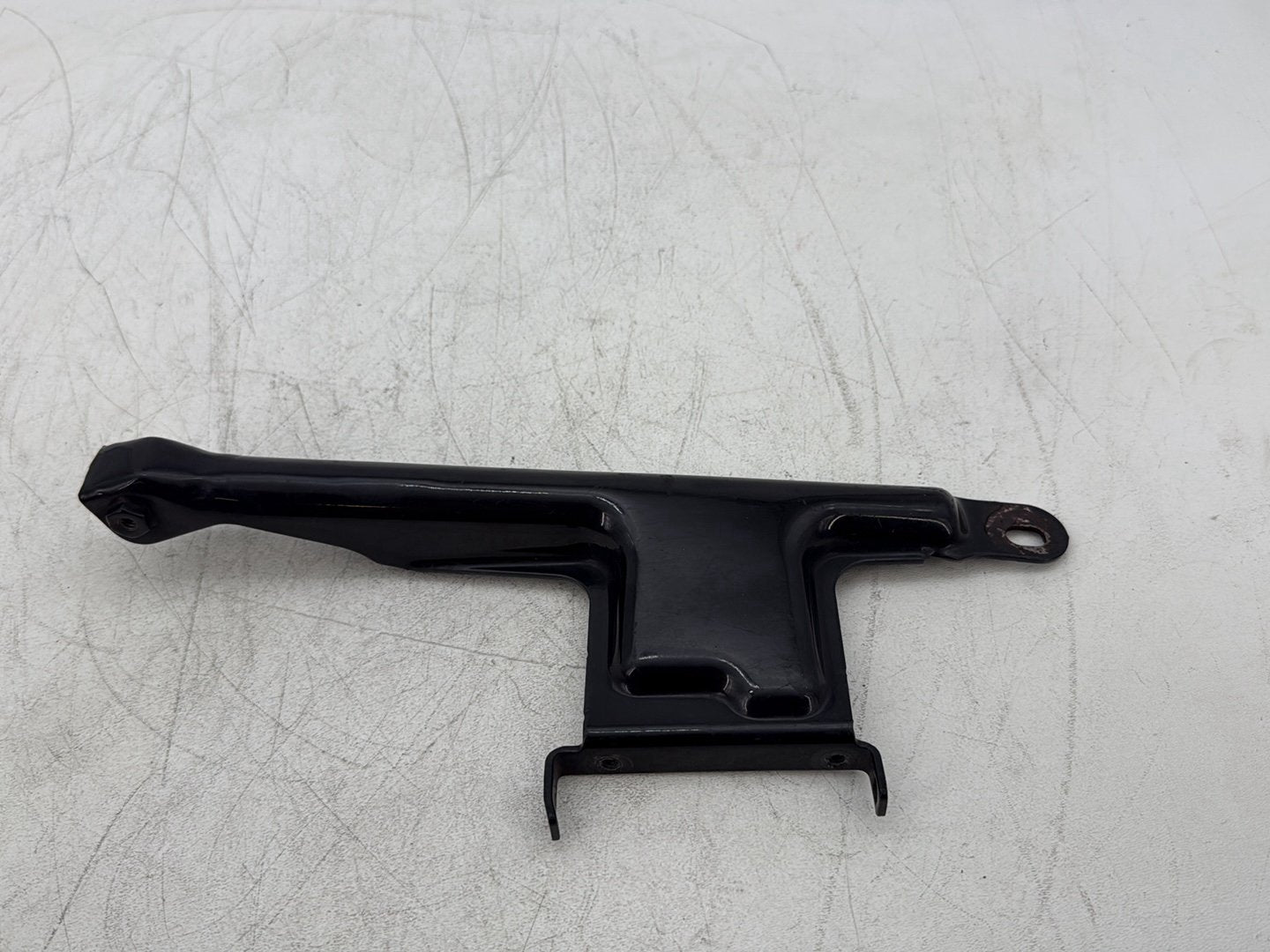 2011 Harley Softail FLSTFB Fat Boy OEM Seat Bracket Mount Support Mounting