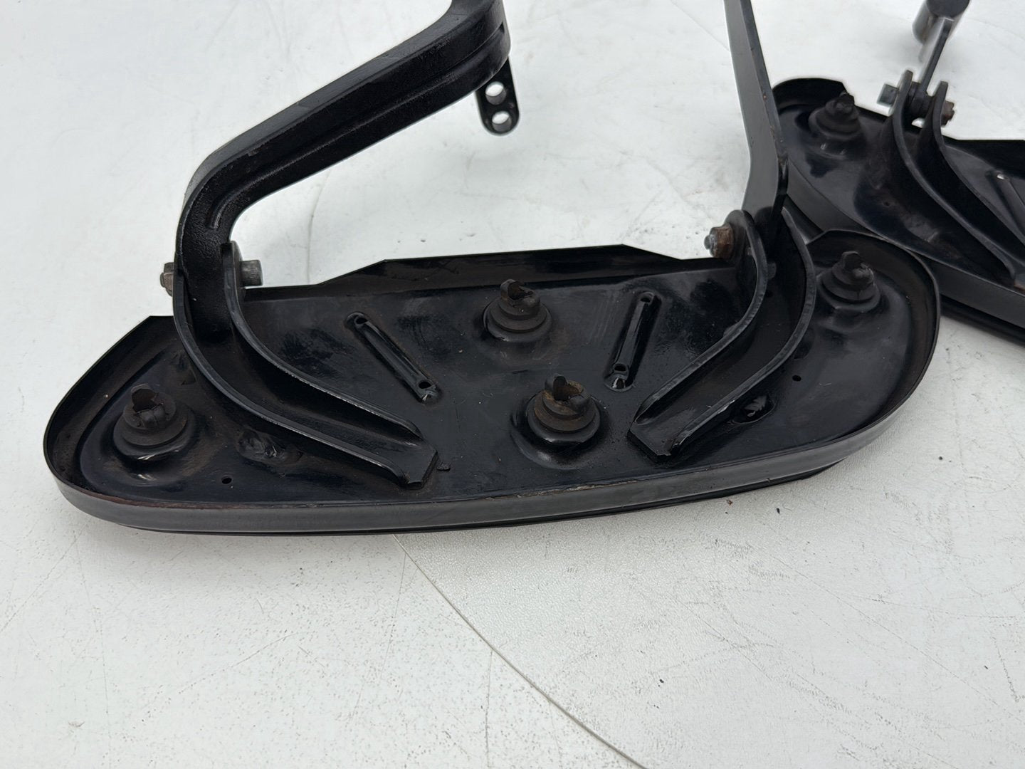 1999 - 2006 Harley-Davidson Touring Road King Police Left Right Driver Floorboard Foot Rest 47365-83C