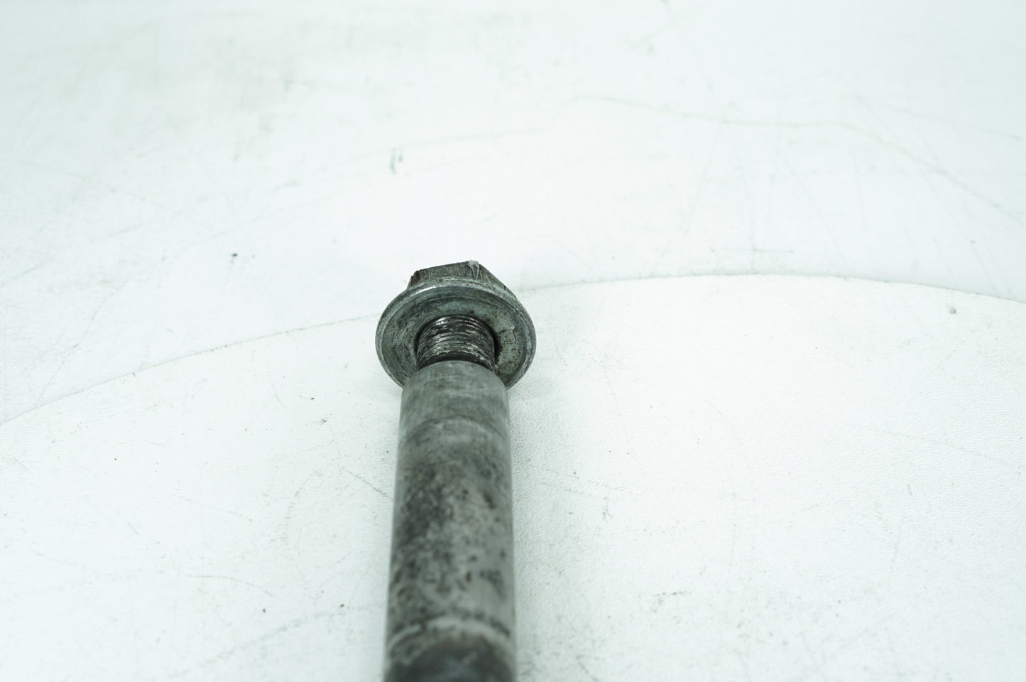 2007 - 2016 Harley-Davidson Dyna Super Glide Rear Wheel Axle Bolt Shaft 41114-06