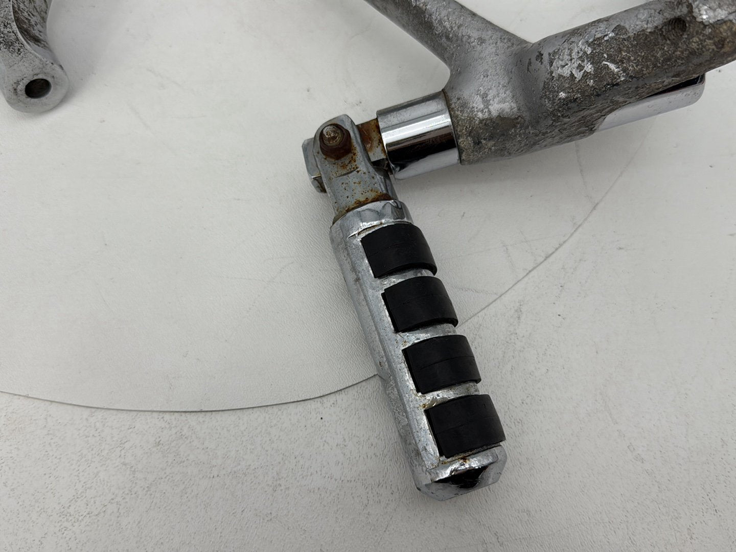 2004 - 2013 Harley-Davidson Sportster 883 Custom Left Right Foot Brake Control Pegs 42651-04