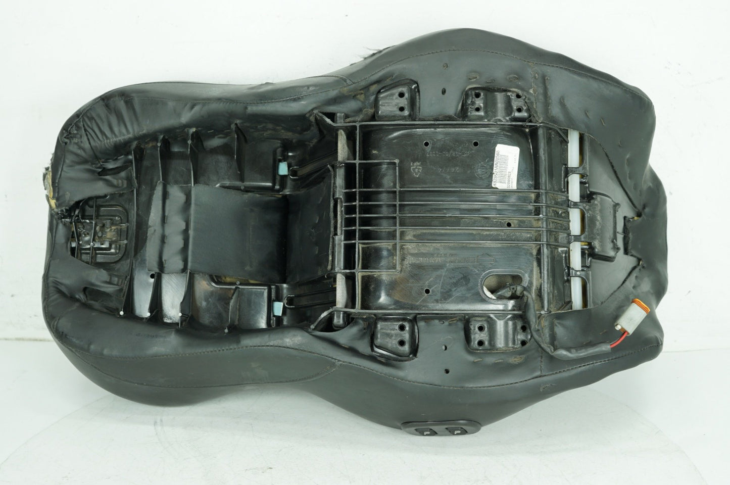 2007 - 2016 Harley-Davidson Touring CVO Electra Screamin Eagle Passenger Rider Driver Seat Saddle 52000028