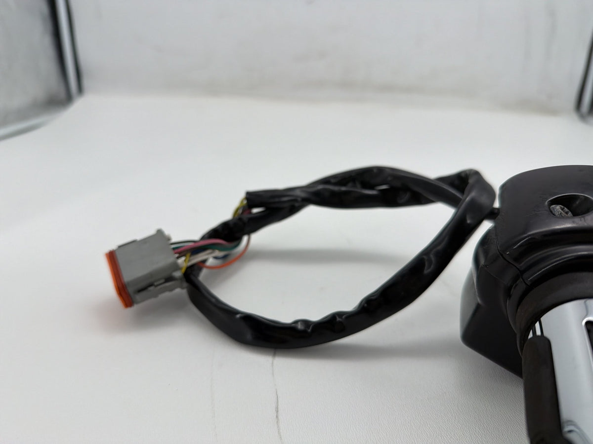 06 Harley Electra Glide Touring OEM Left Turn Signal Headlight Switches Controls
