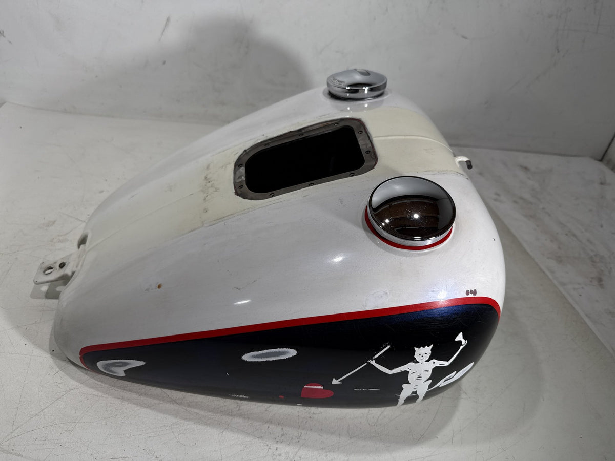 2004 Harley Heritage Softail Classic OEM Fuel Gas Tank Gasoline Reservoir EFI