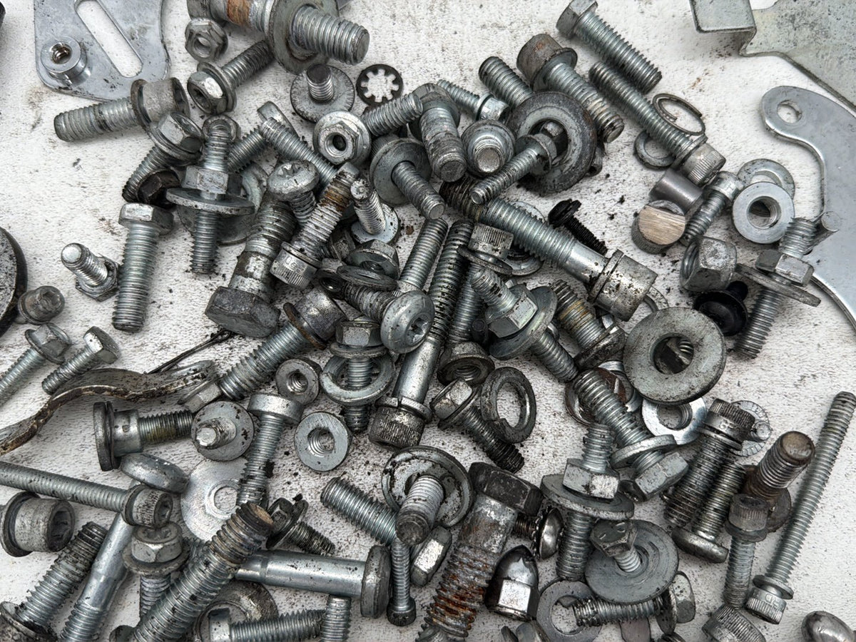 2016 Harley Electra Glide Touring Ultra OEM Hardware Bolts Nuts & Brackets
