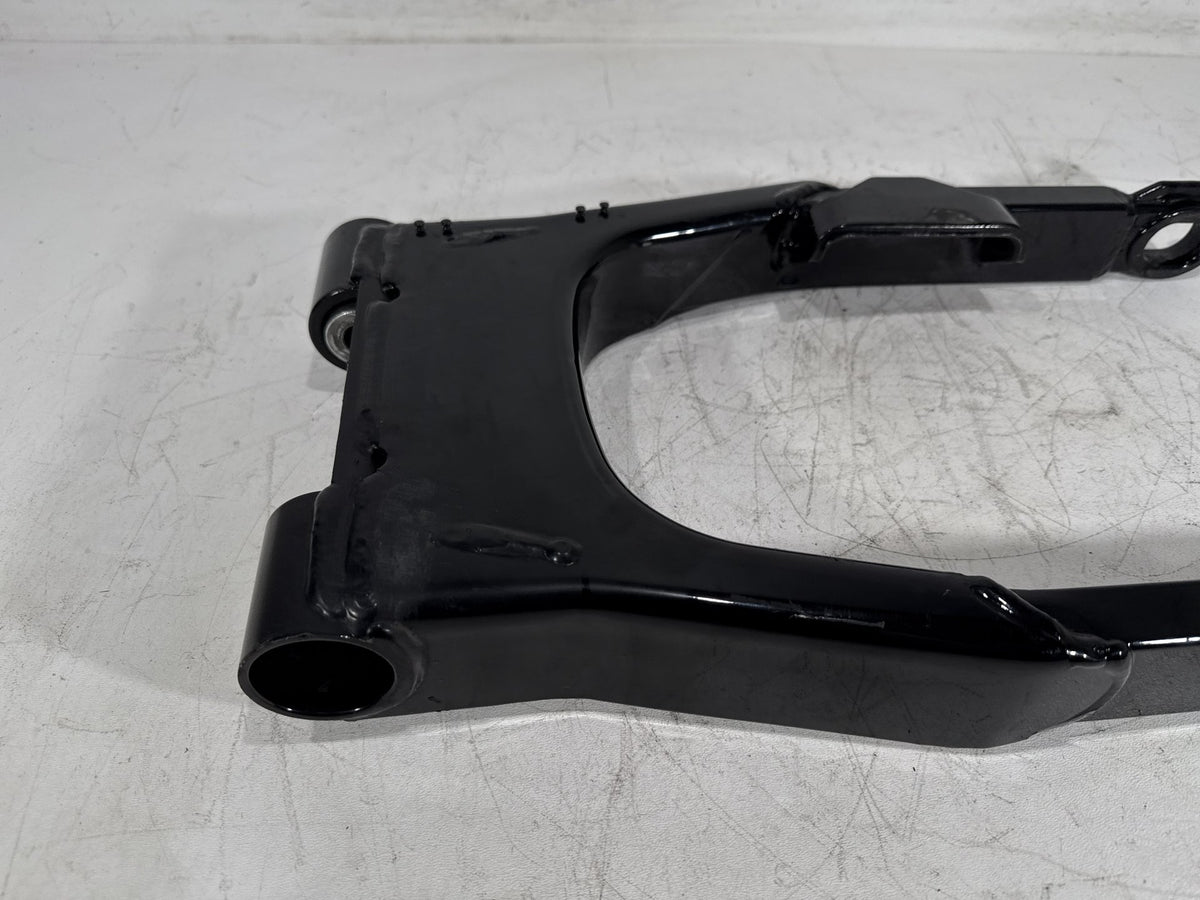 2007 Harley Electra Touring CVO Screamin Eagle OEM Rear Fork Swingarm Swing Arm
