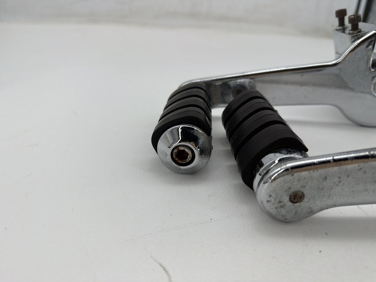 2006 Harley Electra Touring Classic Passenger Left & Right Foot Pegs Kuryakin