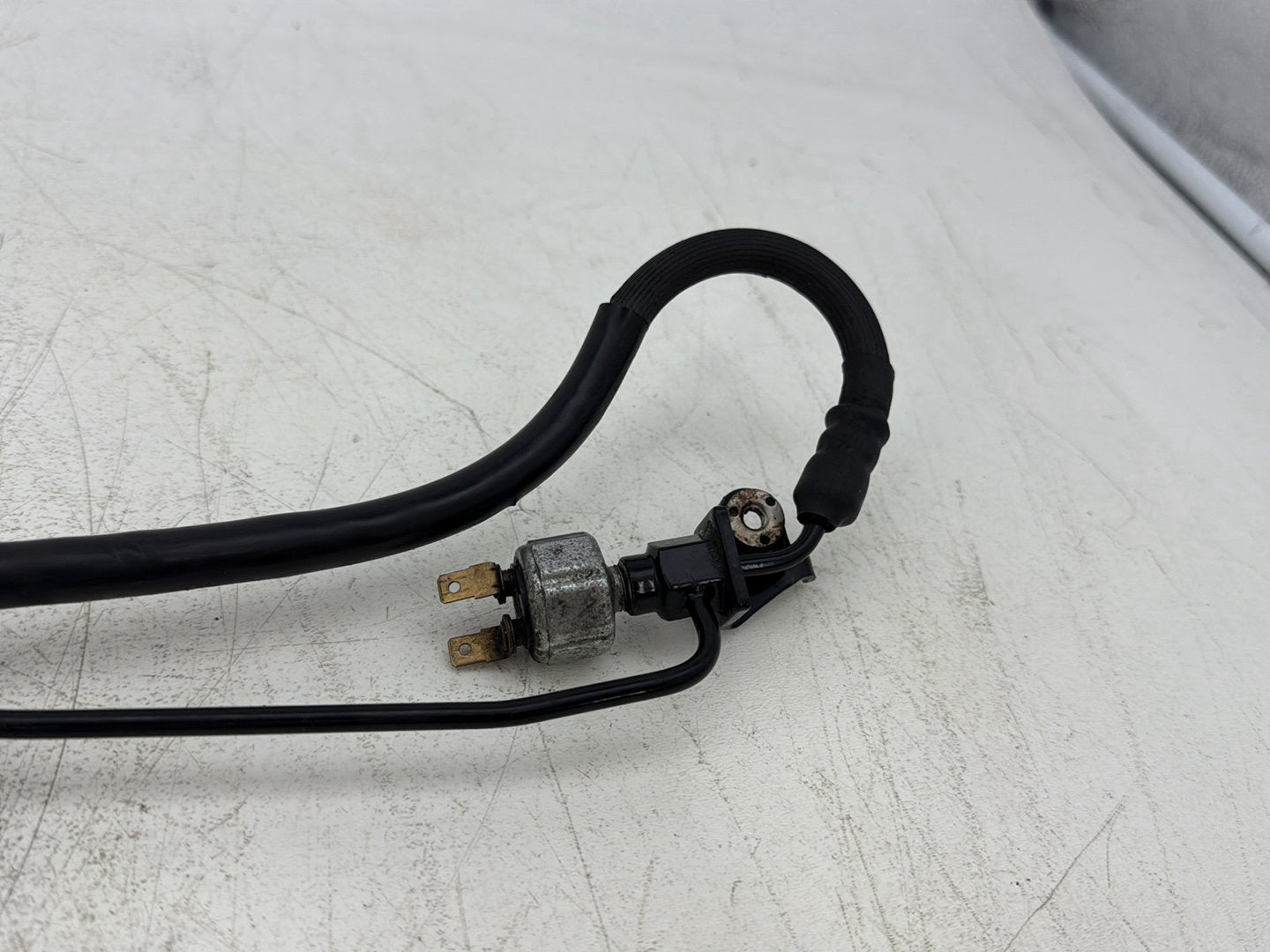 1998 Harley Touring FLHTCUI Electra Glide Ultra OEM Rear Brake Hose Line Pipe
