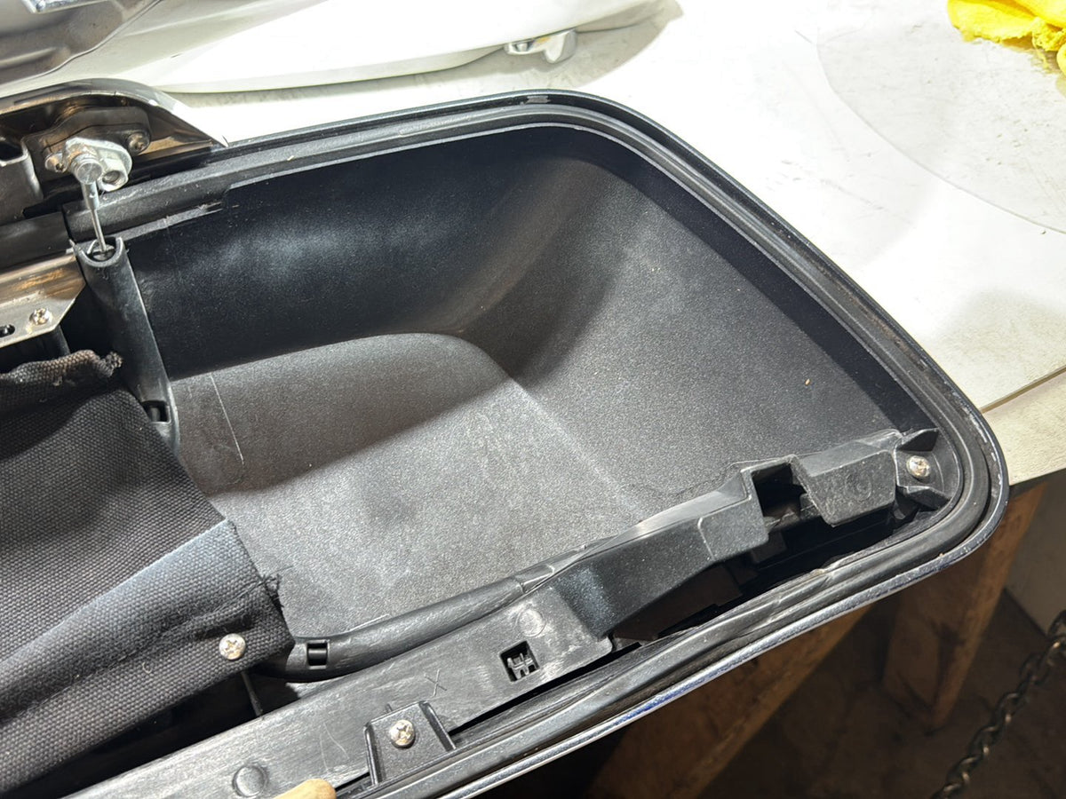 1996 Harley Road King Touring Police FLHPI OEM Left Right Saddlebags Luggage NOKey